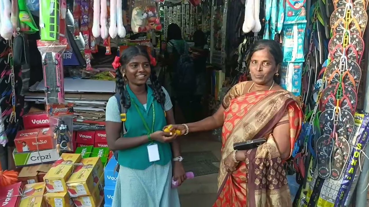 மகளிர் உரிமைத் தொகை  ரூ. 5000/- வழங்கல்... திமுகவினர் கொண்டாட்டம்...