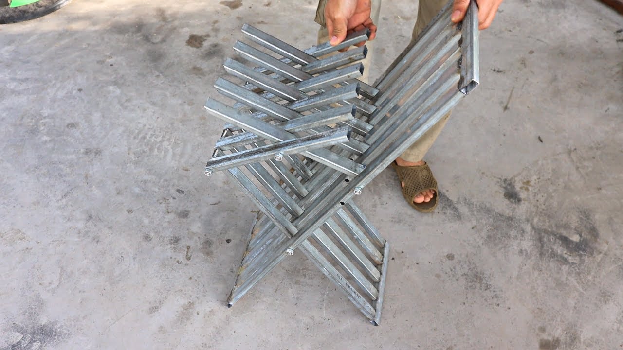 Great idea by craftsman from metal box to make compact folding chair / Diy smart folding metal