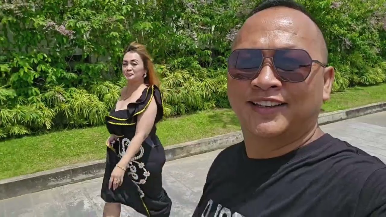 Nasi Panggang Babi //Drees Buriek, Makan Roti Canai, Nasi Ayam Penyet #mujahchannel 