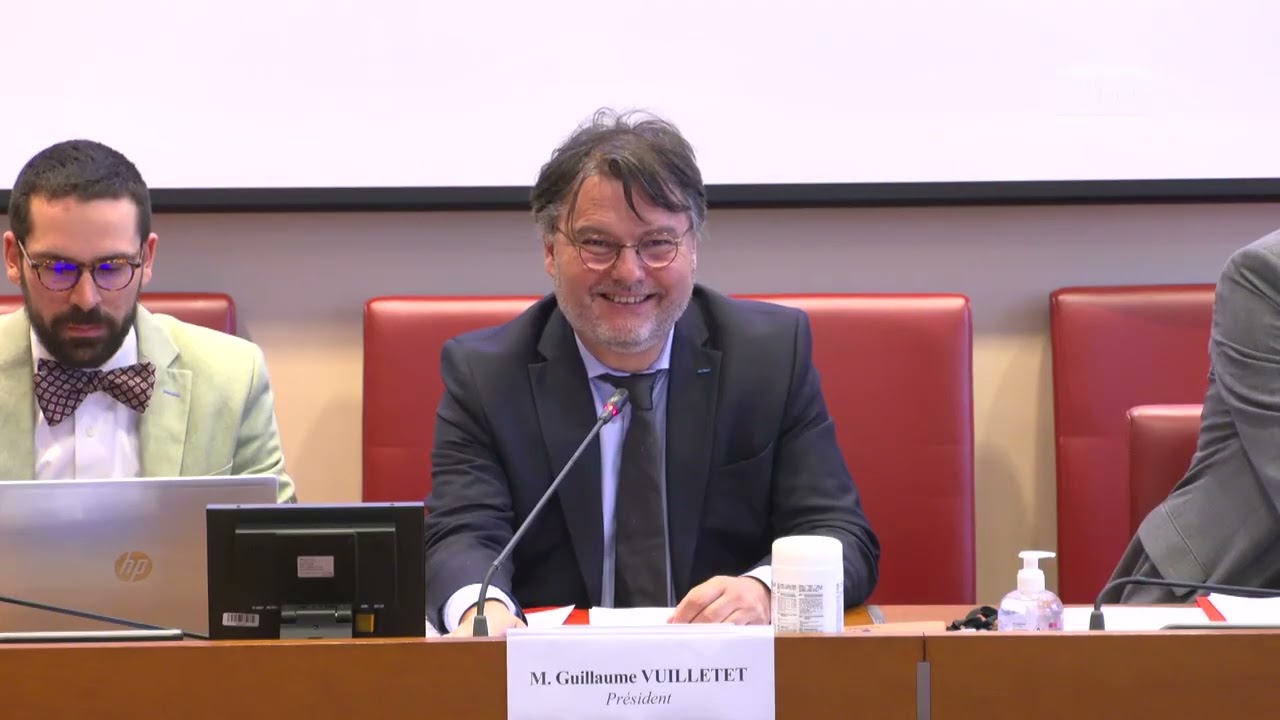 Audition de M. Bernard Hayot, président, et de M. Stéphane Hayot, directeur général du groupe GBH