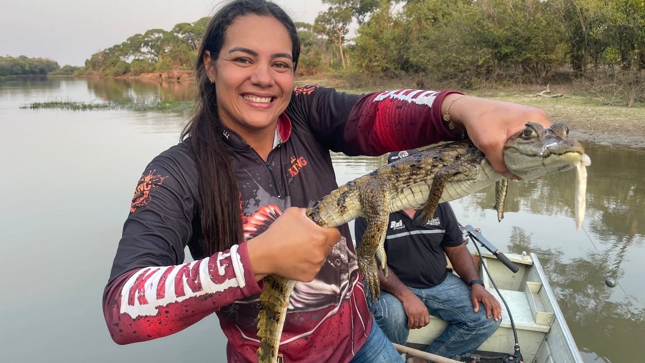 PESCARIA DE TRA&Iacute;RA NO LAGO CHEIO DE JACAR&Eacute;! TINHA MAIS PEIXE DO QUE &Aacute;GUA NESSE LAGO!