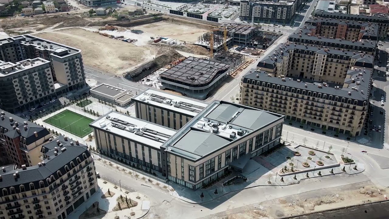 Bakı Avropa Liseyi - Təqdimat