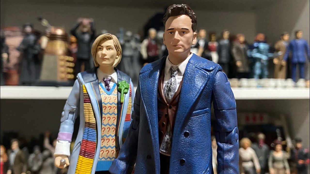 Doctor Who Action Figure Review: The Regeneration Set