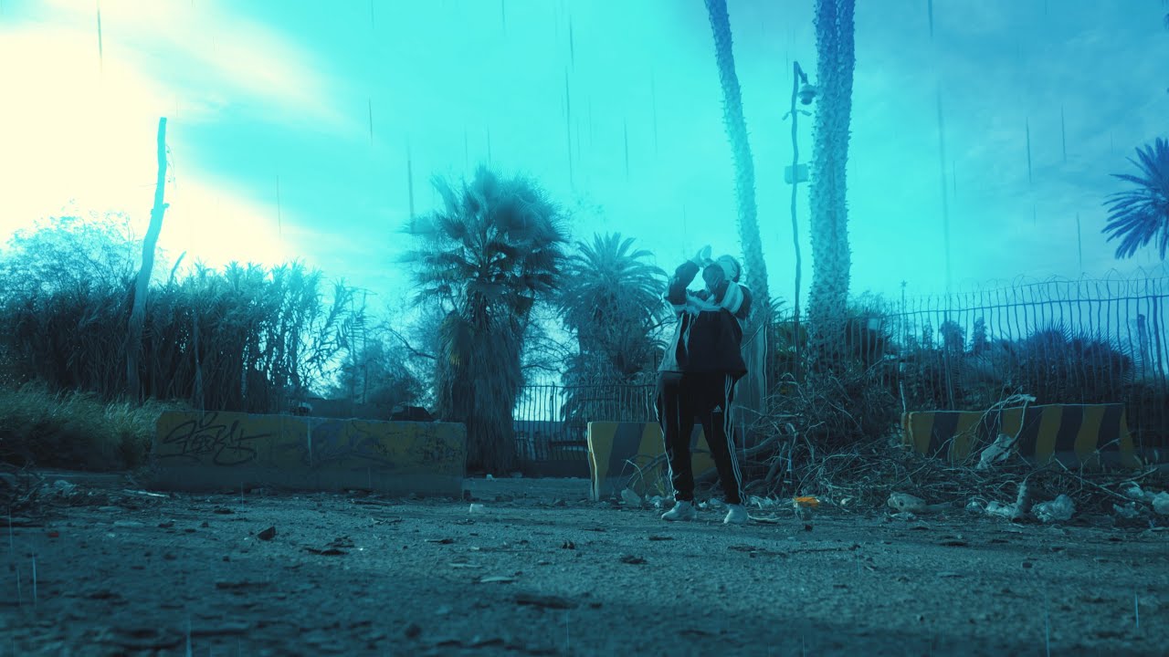 HOLD IT UP - YISVS X BLOPA (Shot by XIPEN)