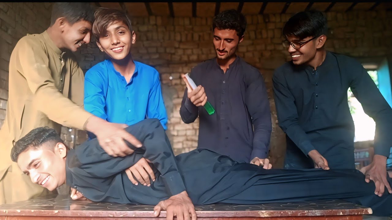 New funny comedy 🤣 video 2025 | flip the bottle hand stand with sui Wala injection punishment, 