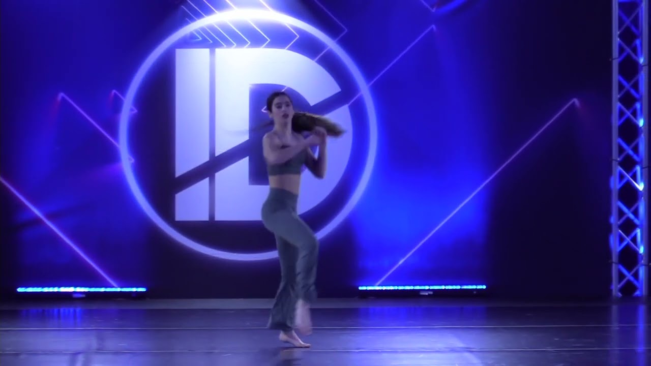 Addy solo “Serenade”
