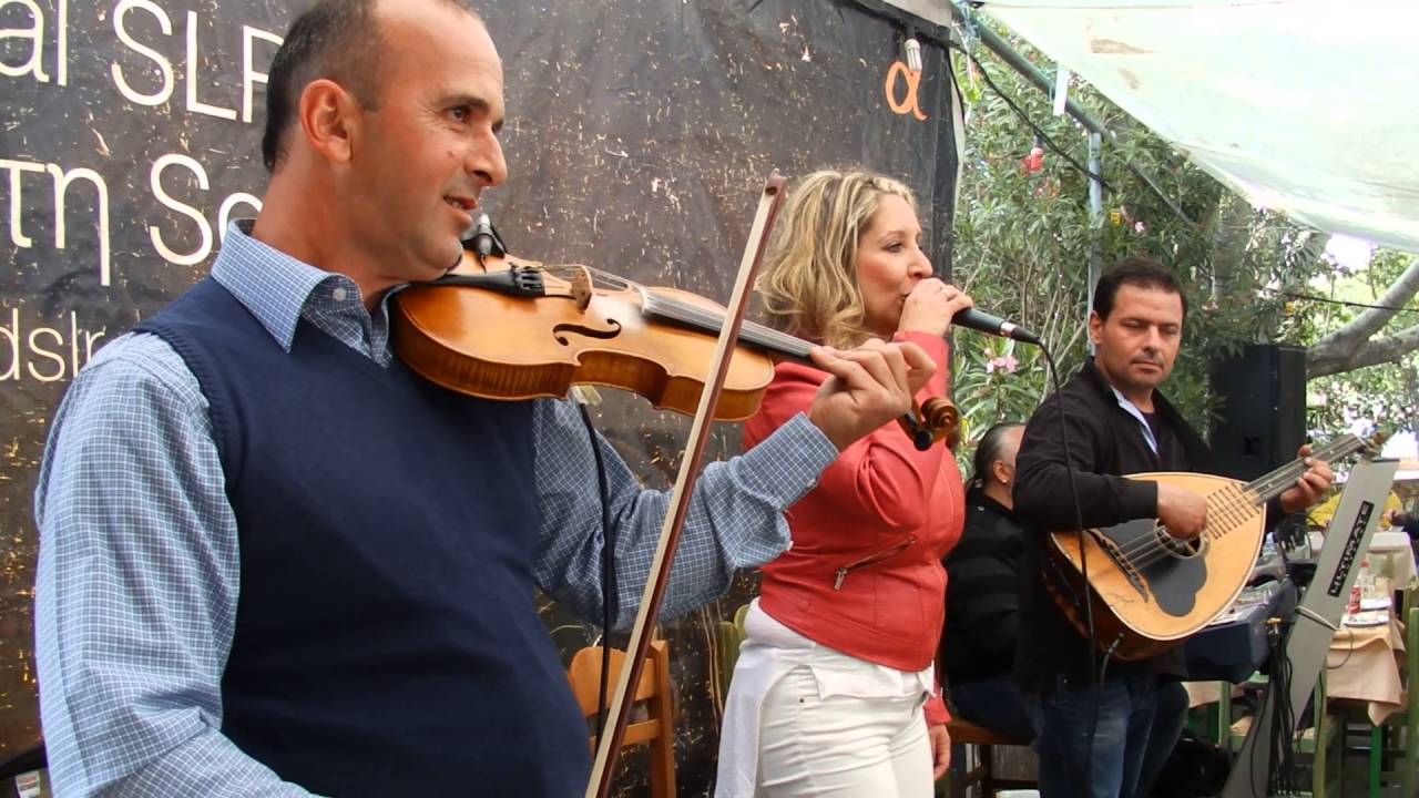 Ειρήνη Λεγάκη-Μανωλά  Κρίμα την αγάπη - φόρεσε τα γιορτινά σου