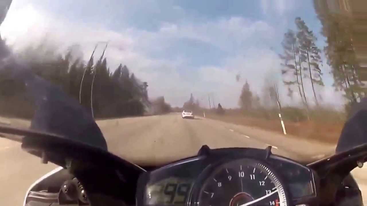 Cu ce viteza mergea mercedesul?