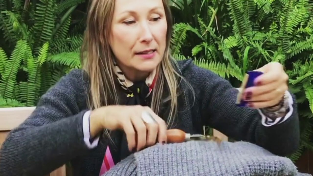 Using your Eezy Fabric Combs on Knits. Eezy Peezy.