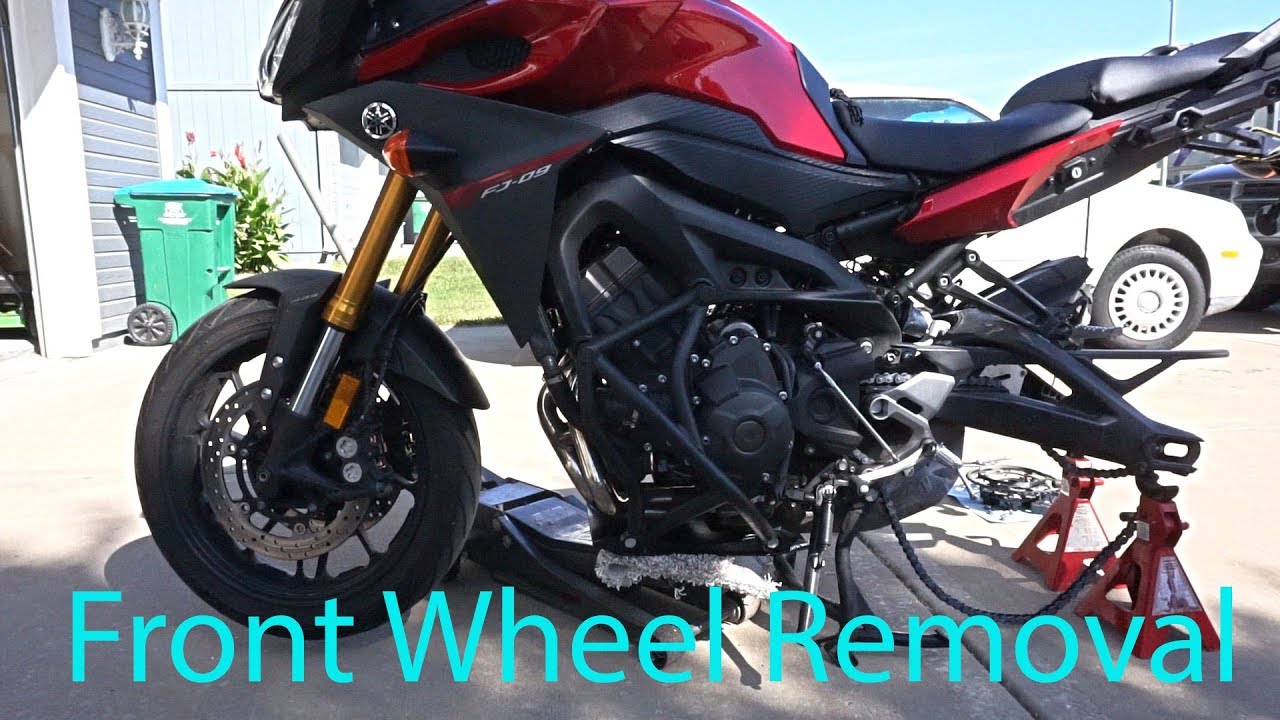 Yamaha FJ-09 Front Wheel Removal