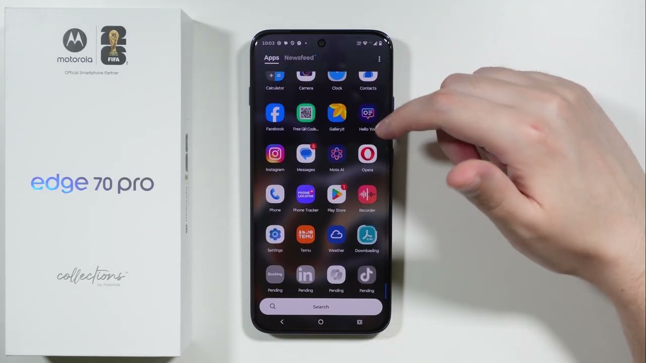 Содержит ли Motorola Edge 70 Pro ненужные предустановленные приложения?