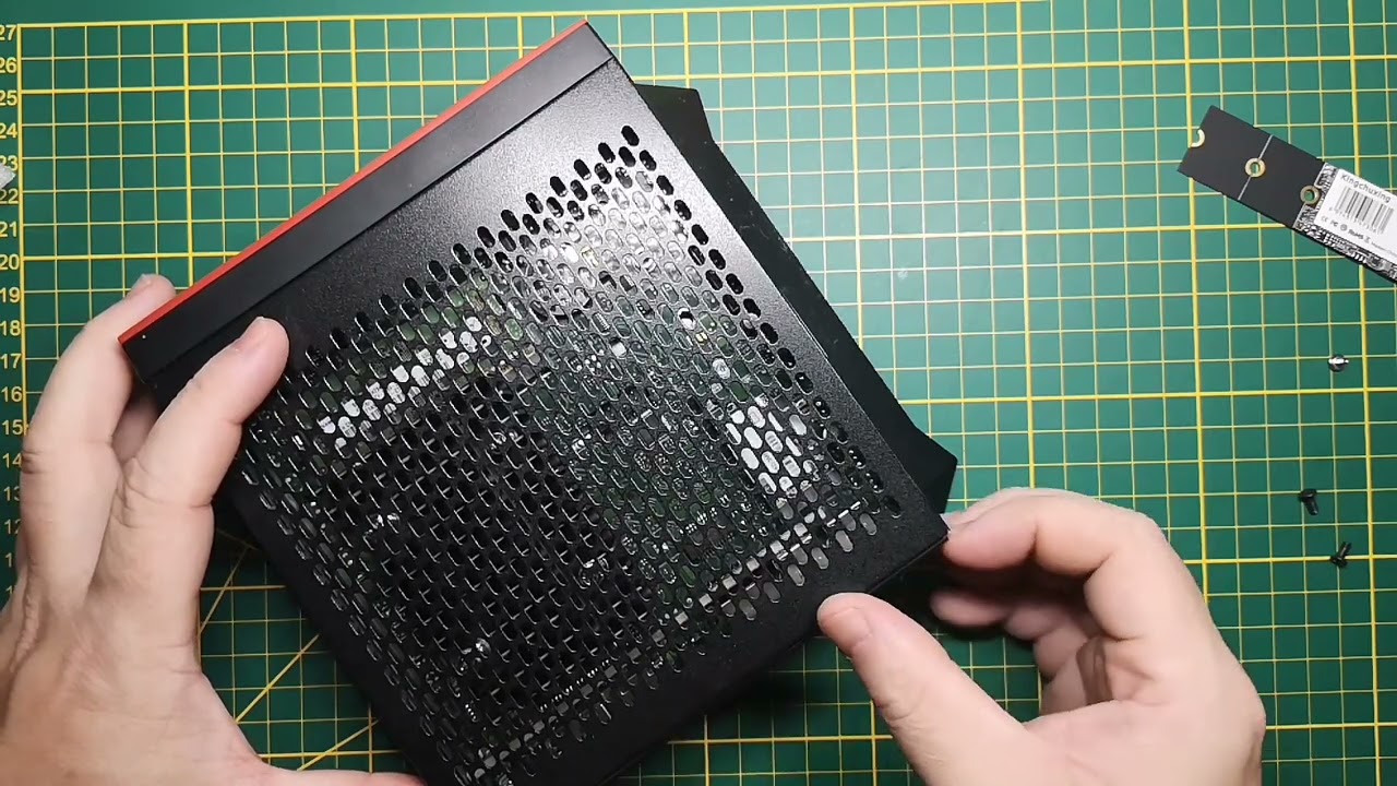 256 GB für den Futro S740 + Einbau + Zittern