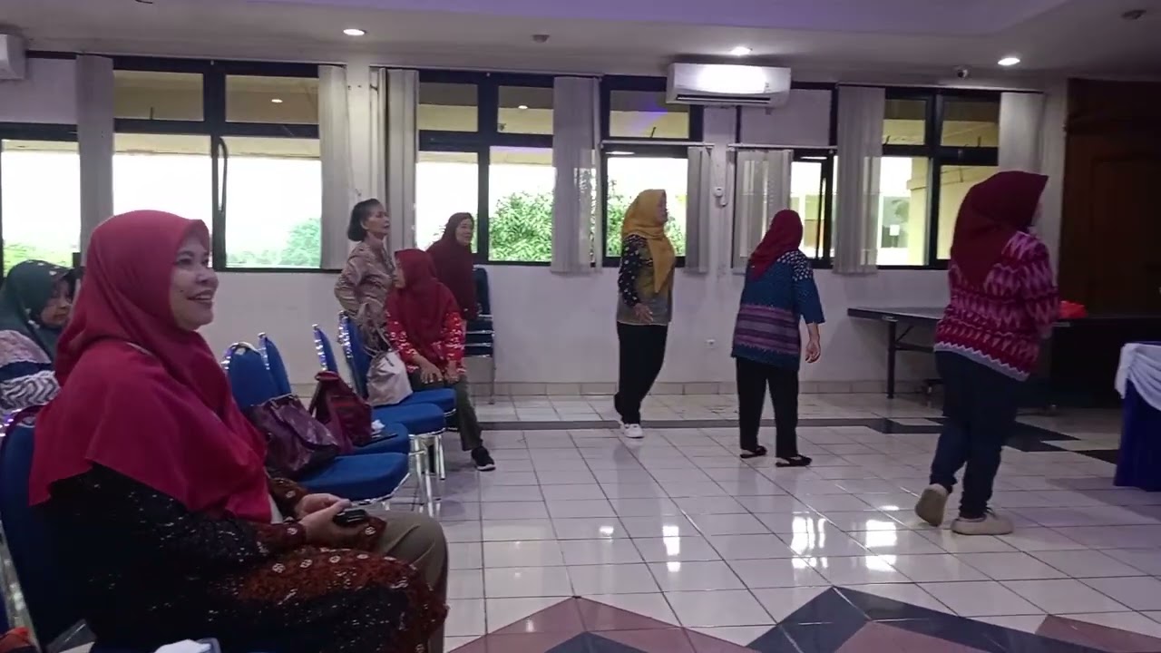 Pertemuan lansia ( ssp ) yg ke 2 d aula kantor Kel Makasar Jaktim. 