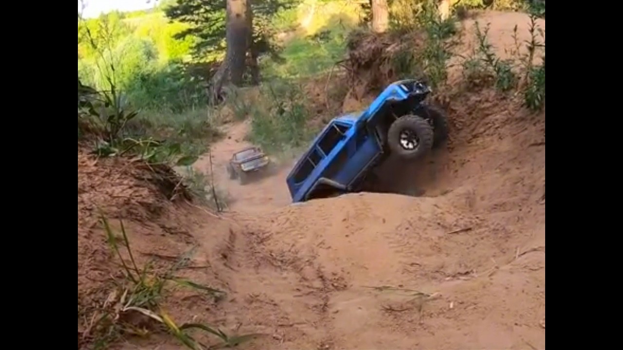 Uphills off road with Mini RC car