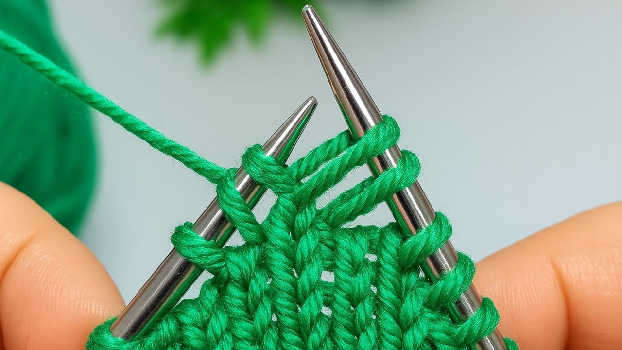 I've Never Seen Such a Beautiful and Easy Knitting Pattern Before