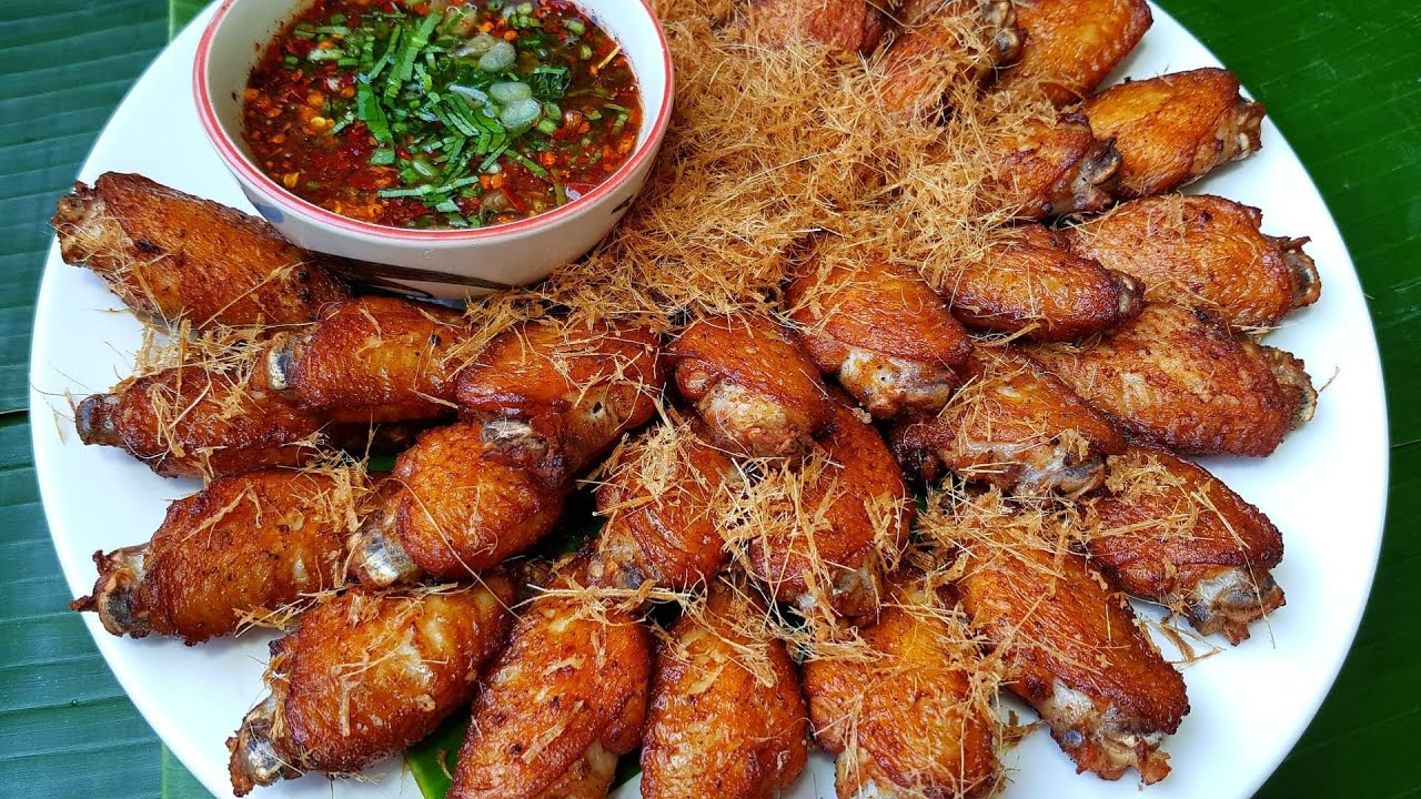 กับข้าวกับปลาโอ 629 : ปีกไก่ทอดตะไคร้ ตะไคร้ทอดกรอบ น้ำจิ้มแจ่ว  Thai fried chicken lemongrass