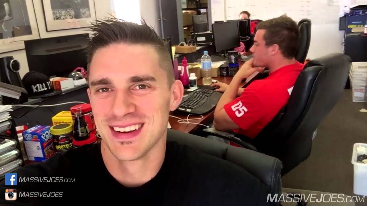 A Day In The Life | MassiveJoes.com Owner Joseph Mencel | March 2015 | MassiveJoes Massive Joes Joe