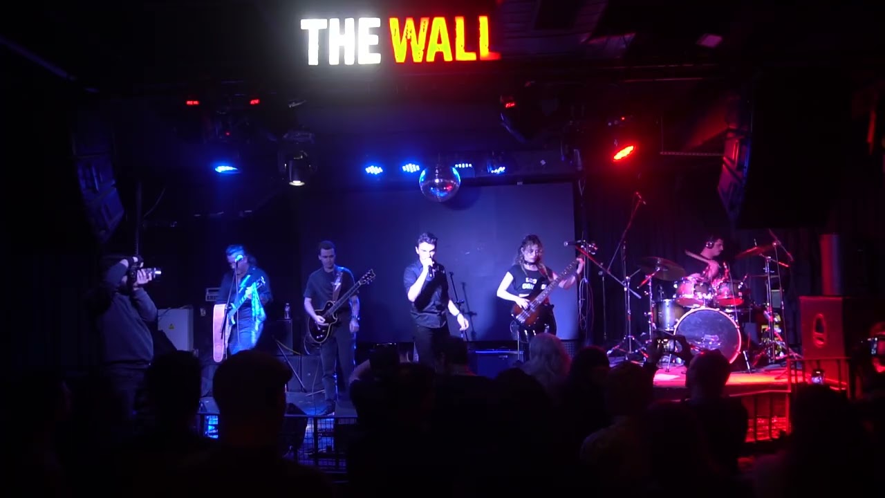 Arap Saçı - The Wall 2026