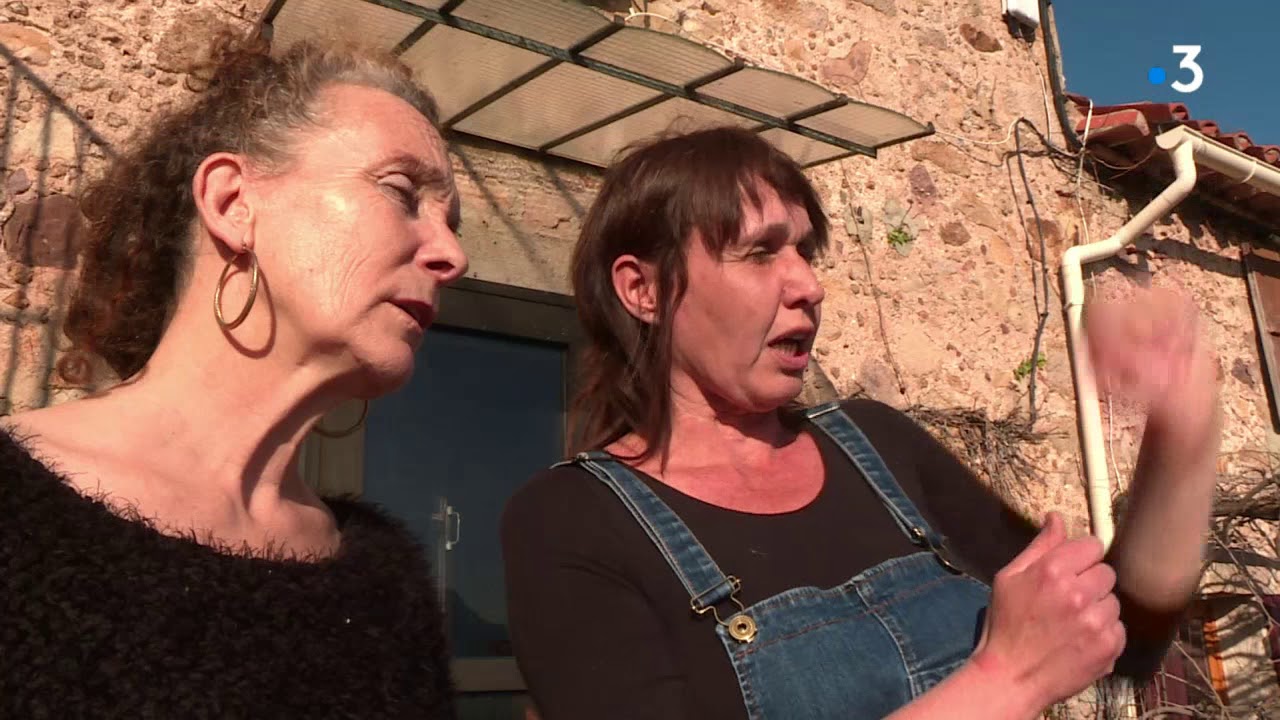 Pyrénées-Orientales : les antennes de la discorde à Coustouge, à la frontère franco-espagnole