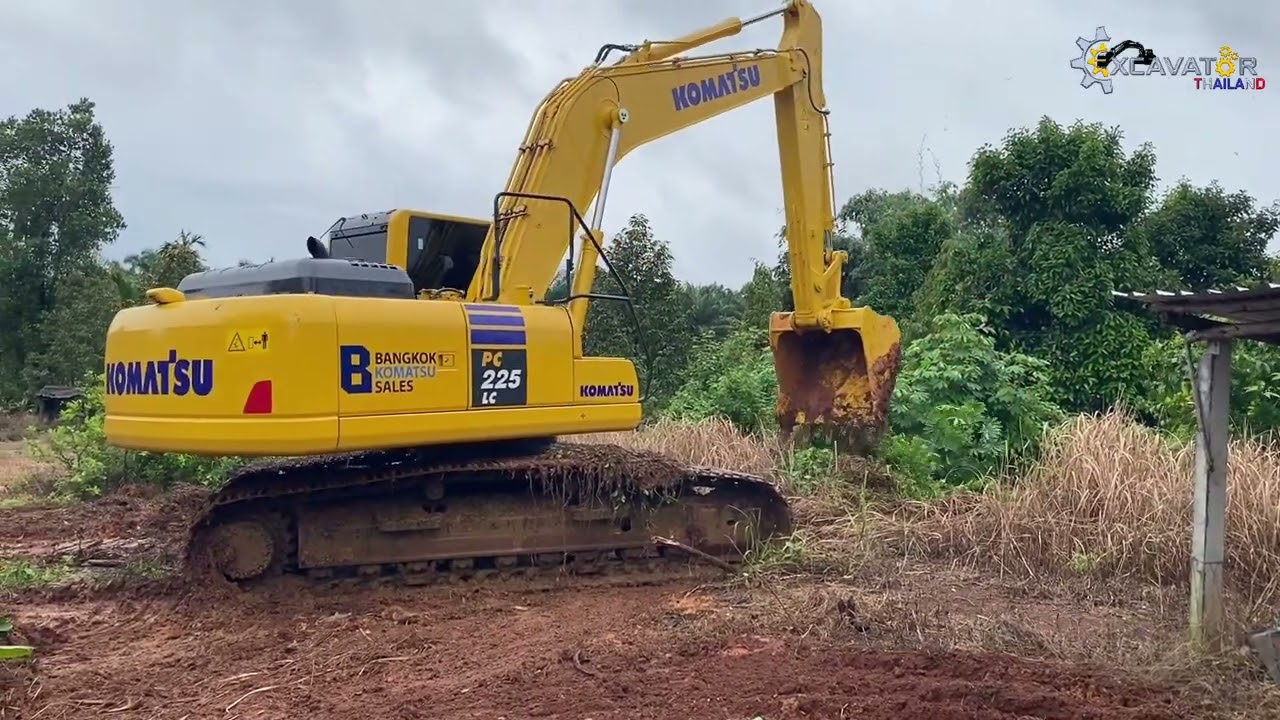 ย้ายมารื้อป่าในสวน KOMATSU PC225LC
