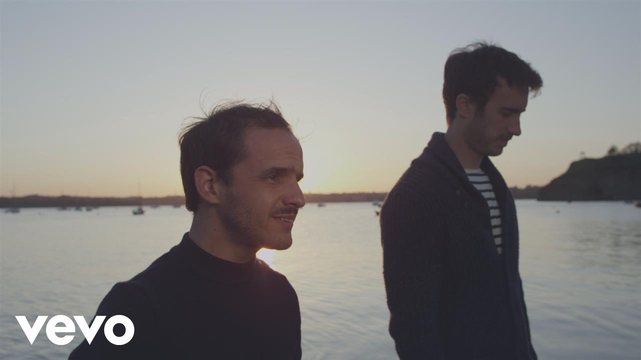 Boulevard des Airs, Le Bagad de Lann-Bihoué - Le bagad de Lann-Bihoué (Clip officiel)