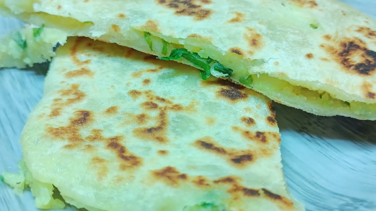 فطائر الطاسة الصيامي (بدون فرن) بحشوة البطاطس الرهيبة 😋 اقتصادية ومُشبعة جدًا!