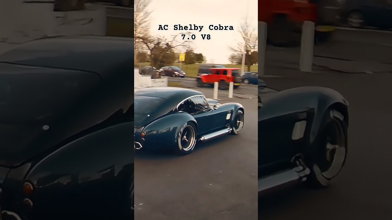 A Hardtop COBRA is leaving The ⛽. #shelbycobra #ford #carlovers #v8 #shorts