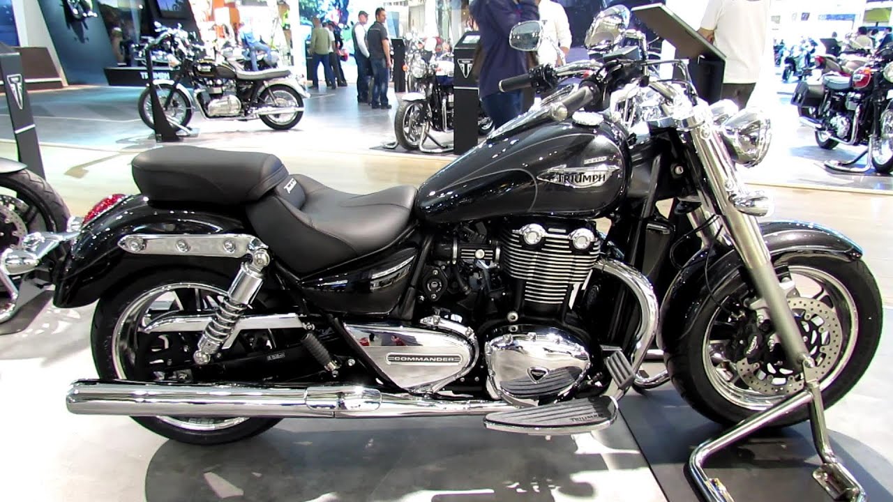 2014 Triumph Thunderbird Commander 1700 Walkaround - 2013 EICMA Milan Motorcycle Exhibition