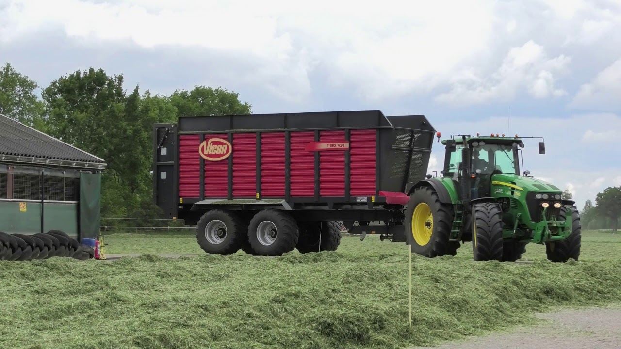 GRAS KUILEN MET JOHN DEERE 7930 / 7530 VOLVO L 60 F