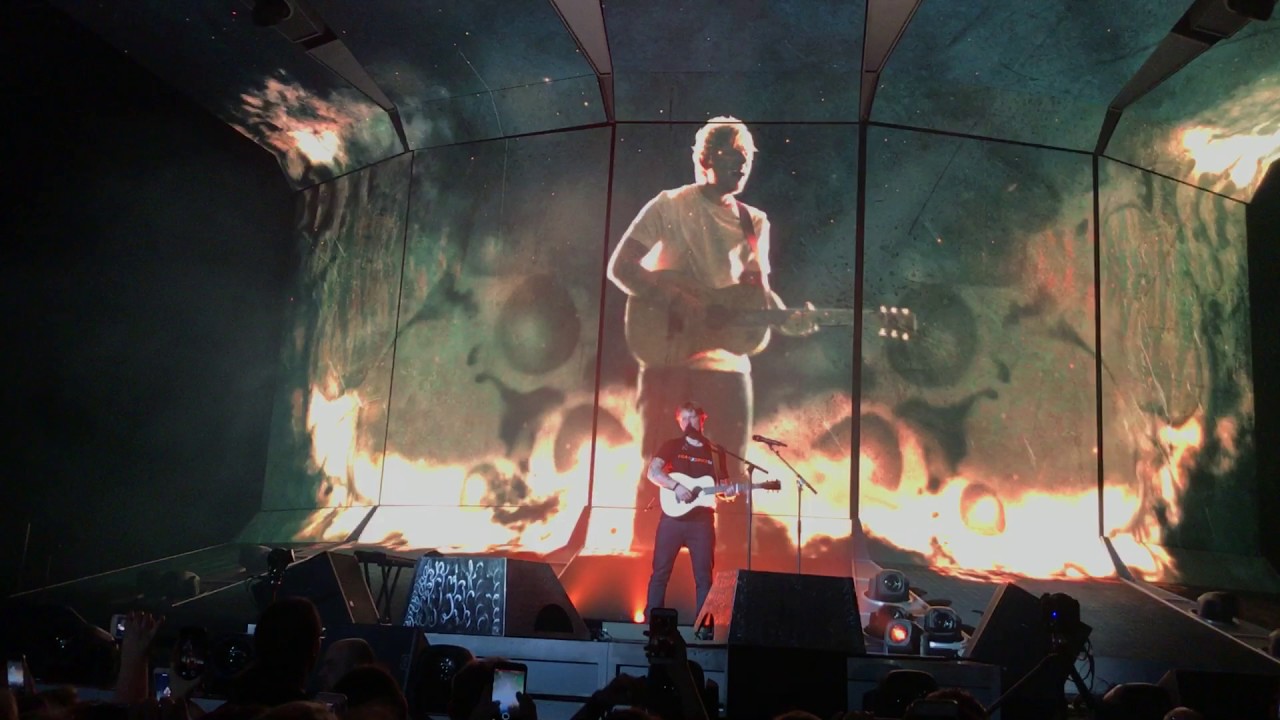 Ed Sheeran – Human & I See Fire (Live in Berlin)