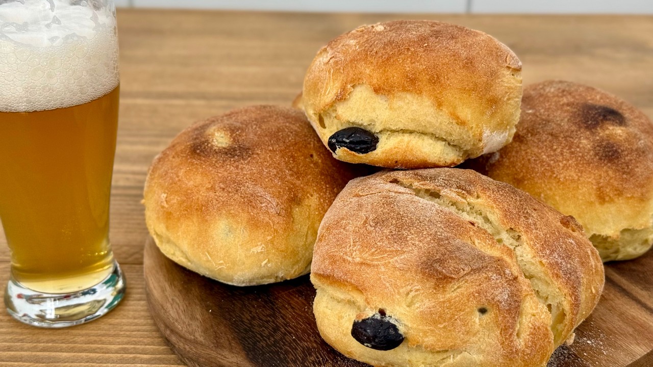 PUCCIA con le OLIVE - Pane Salentino fatto in casa