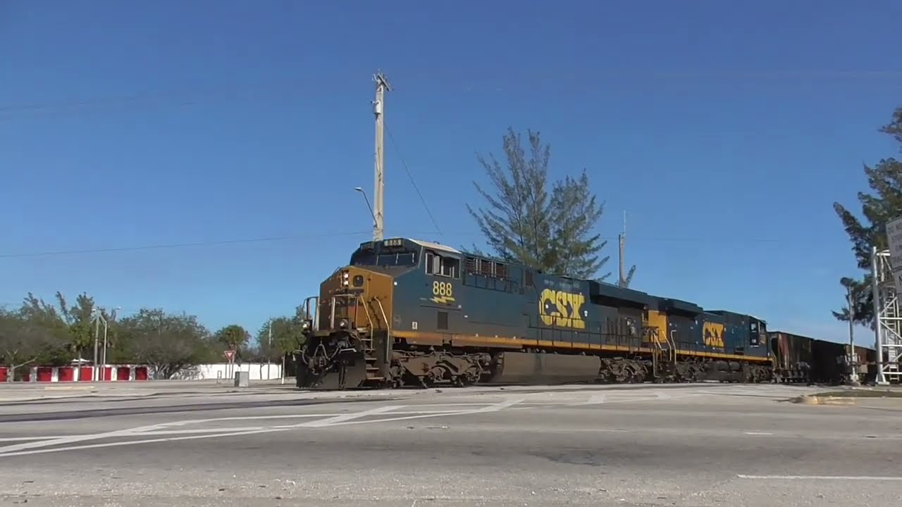 ALMOST CRAZY EIGHTS! CSX 888 North On Train M852-21 Plus More Trains From Riviera To Boynton 2-21-26