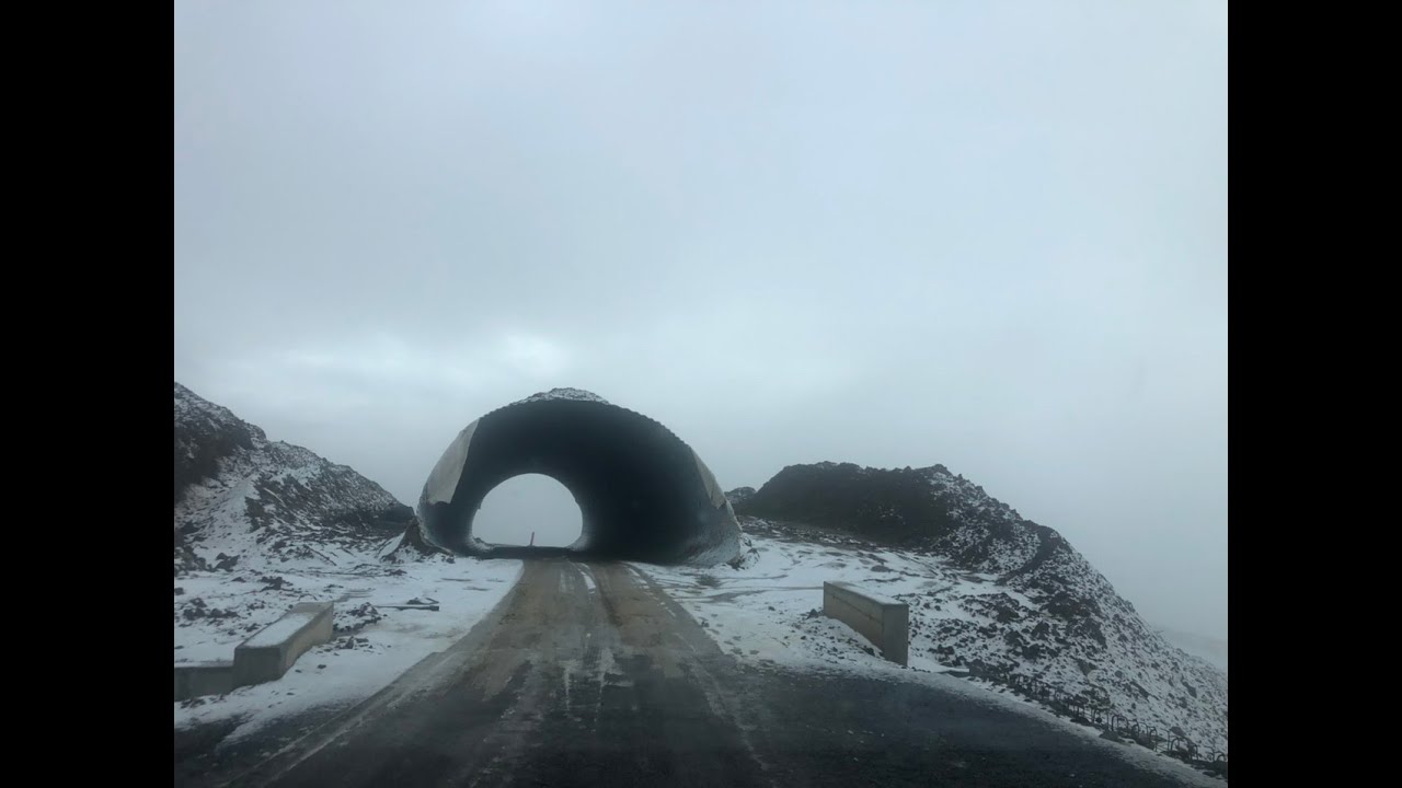 Tunelul din nori | Drumul din Par&acirc;ng
