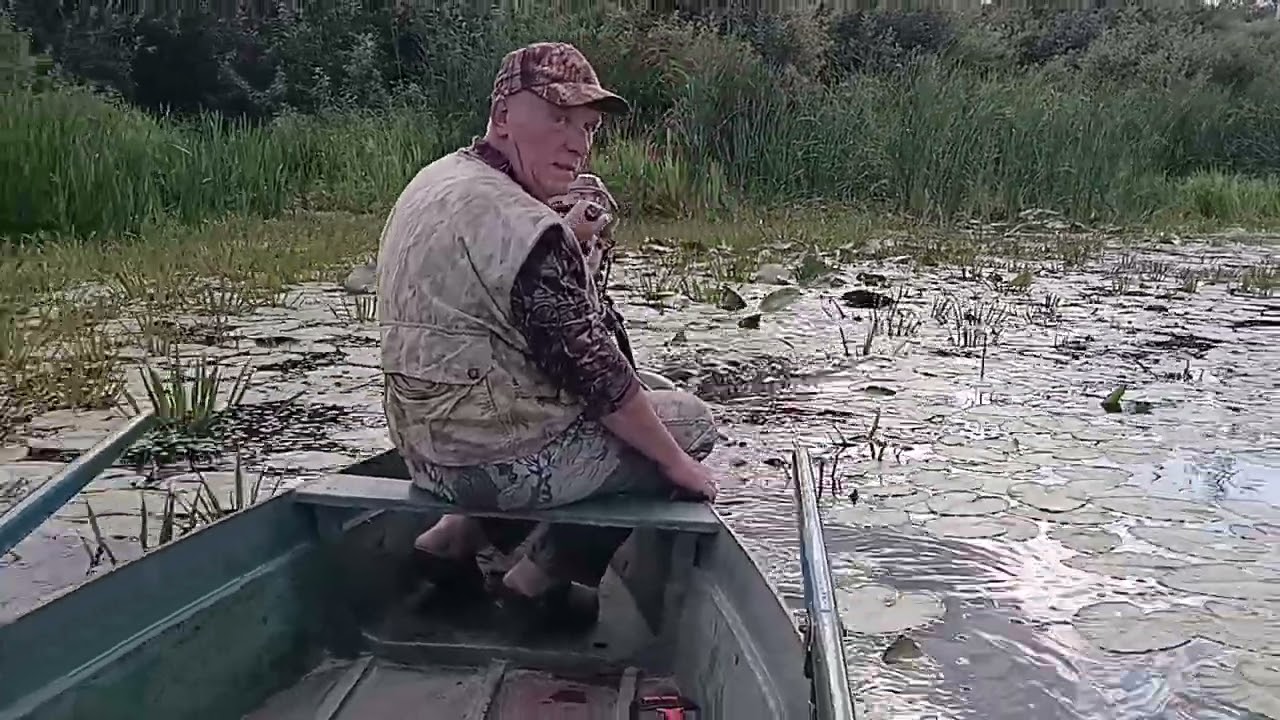 Испытание нового винта на болотоходе с гибким валом.