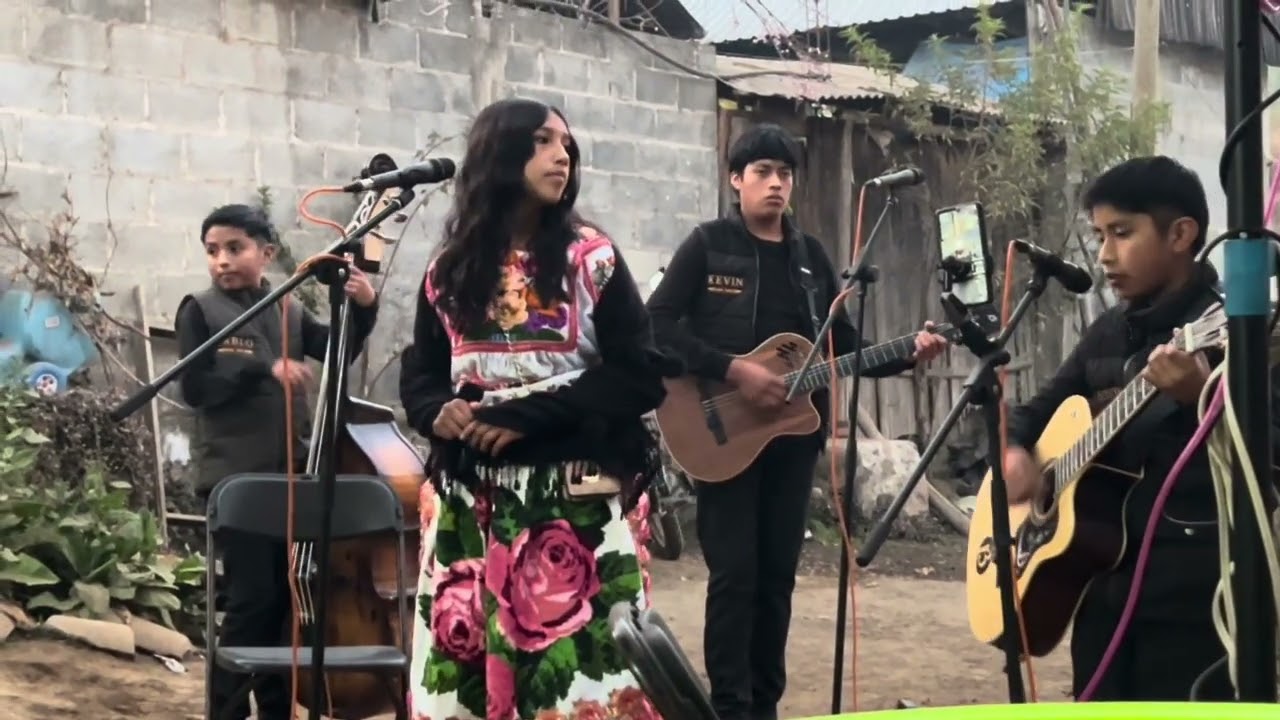 Tanimu tumbiecha  de Pamatacuaro y Lucecita Pireri de san Lorenzo  en vivo  Pirekua jucheti 