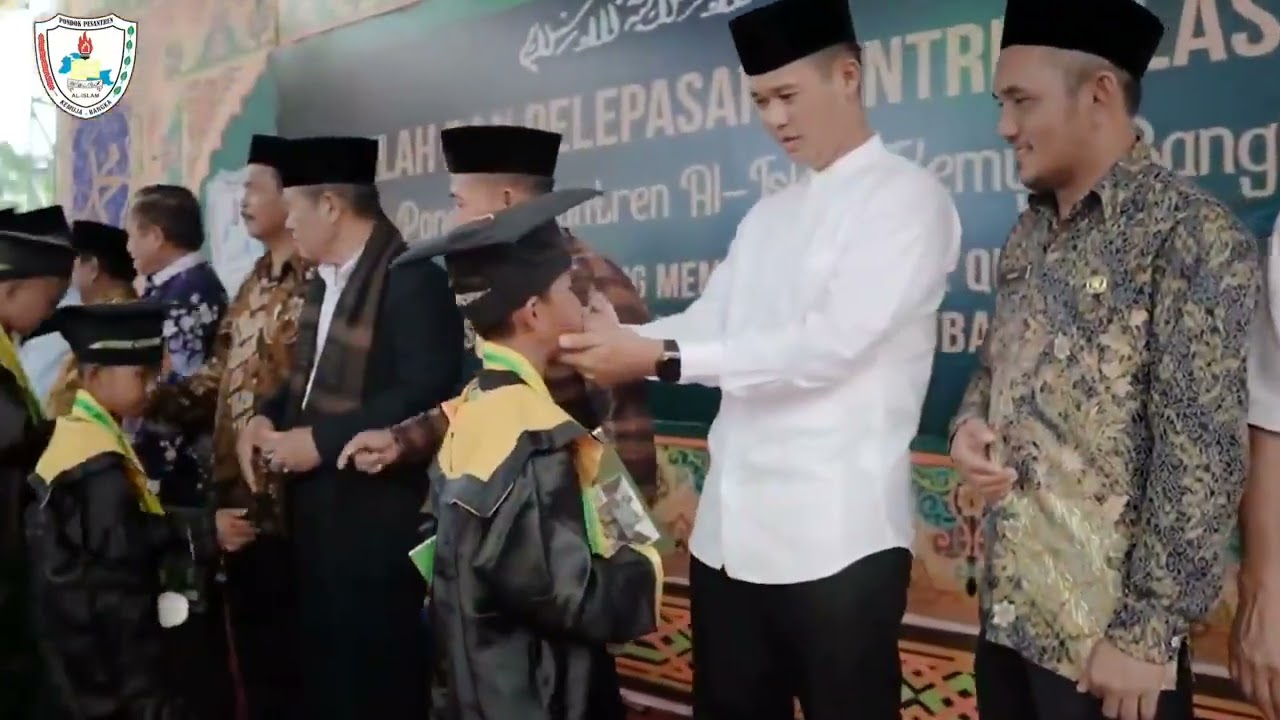 Haflah dan Pelepasan Santri Kelas Akhir Ponpes Al-Islam Kemuja Bangka Tahun ajaran 2021/2022