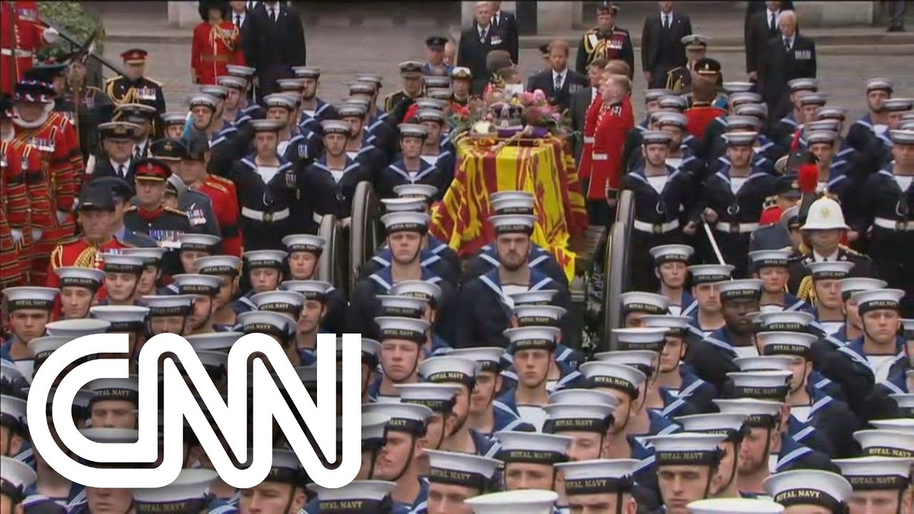 Cortejo da rainha Elizabeth II vai ao arco de Wellington; veja a íntegra | NOVO DIA