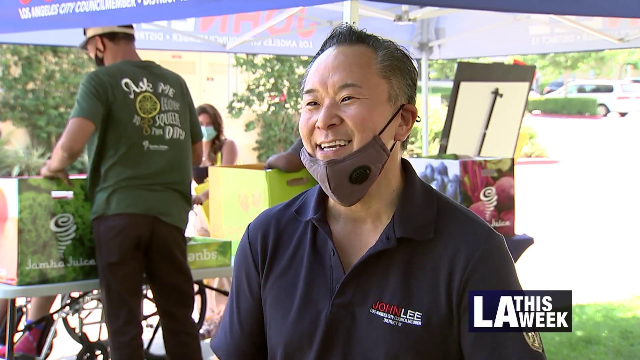Councilmember Lee serves up a sweet treat