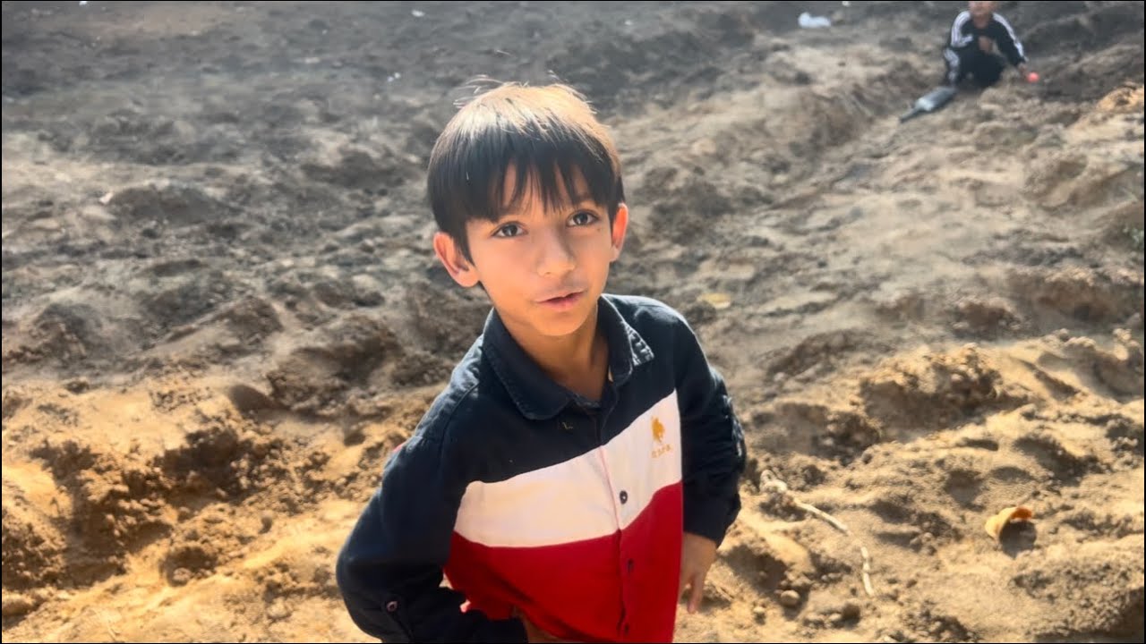 Mitti me khel rha 🤯 hanna 😍 