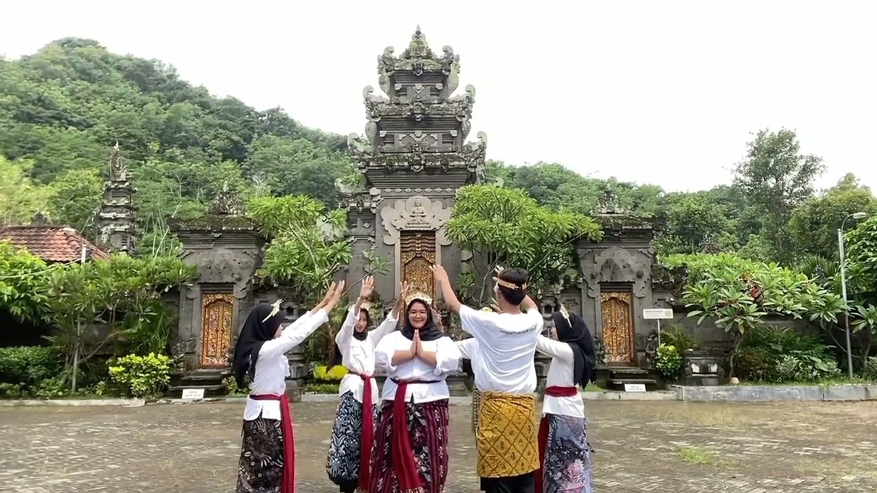 TARI JANGER BALI XII IPS 3 (tugas sosiologi)