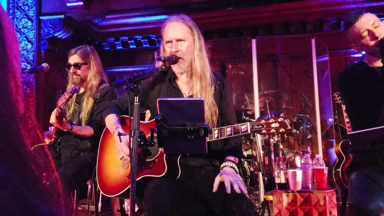 Hurt A Long Time Jerry Cantrell Live 12/6/19