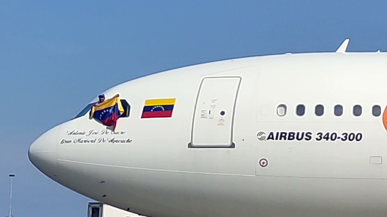 Llegada de los atletas venezolanos