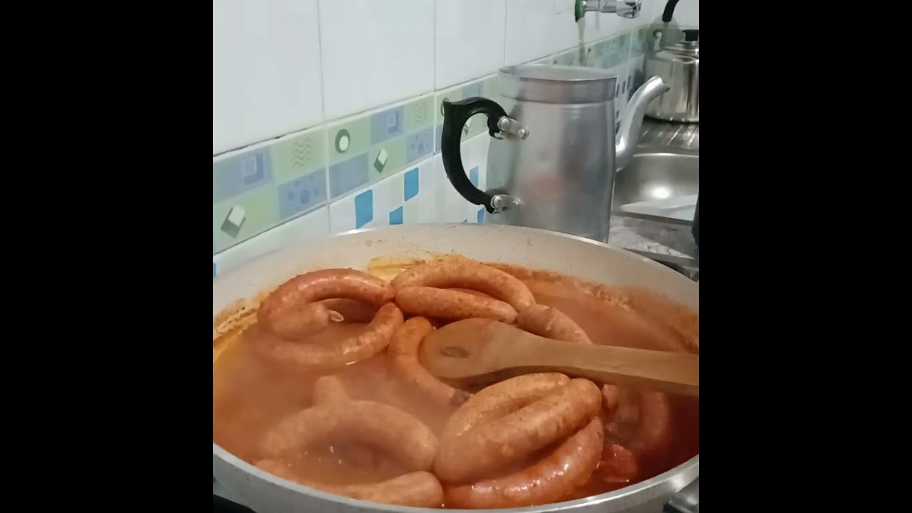 بدون زيت أسرع وأسهل وجبة ممكن توجدي كتشهي (نقانق في المقلاة)//sausage in  frying pan/saucisse