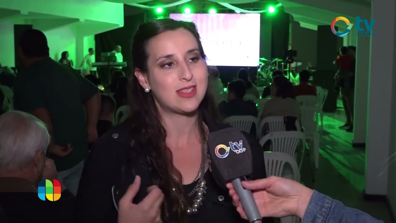 Rocío Saldaño y Trinidad Ponce - Ojos Abiertos