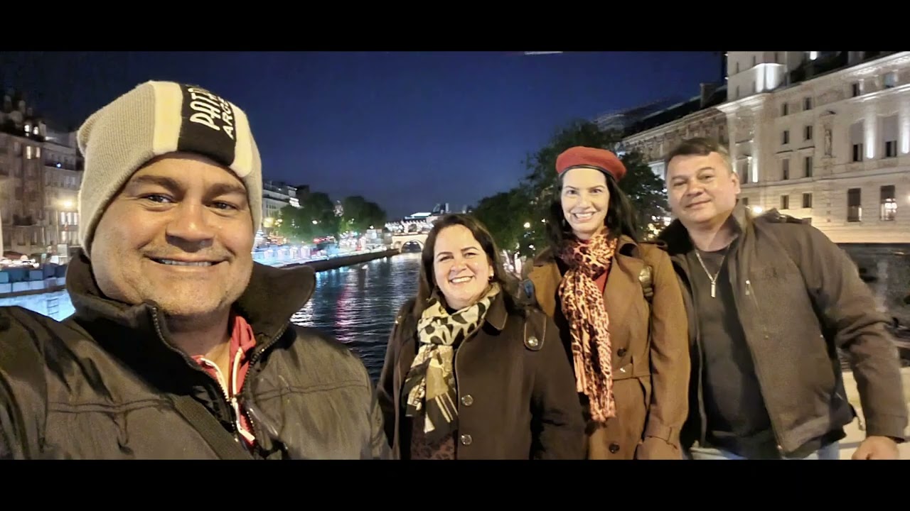 Paris com amigos. Viagem em maio de 2023.