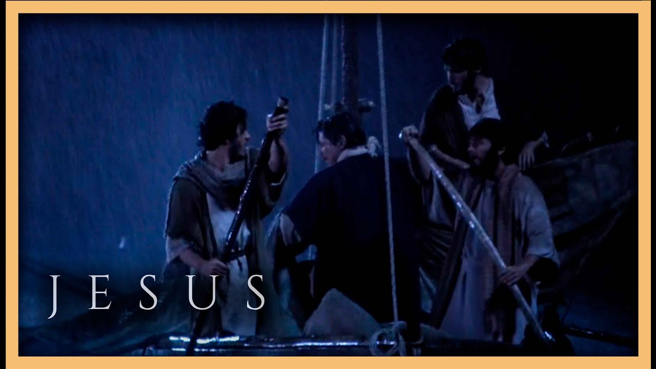Discípulos enfrentam tempestade no mar da galileia | NOVELA JESUS