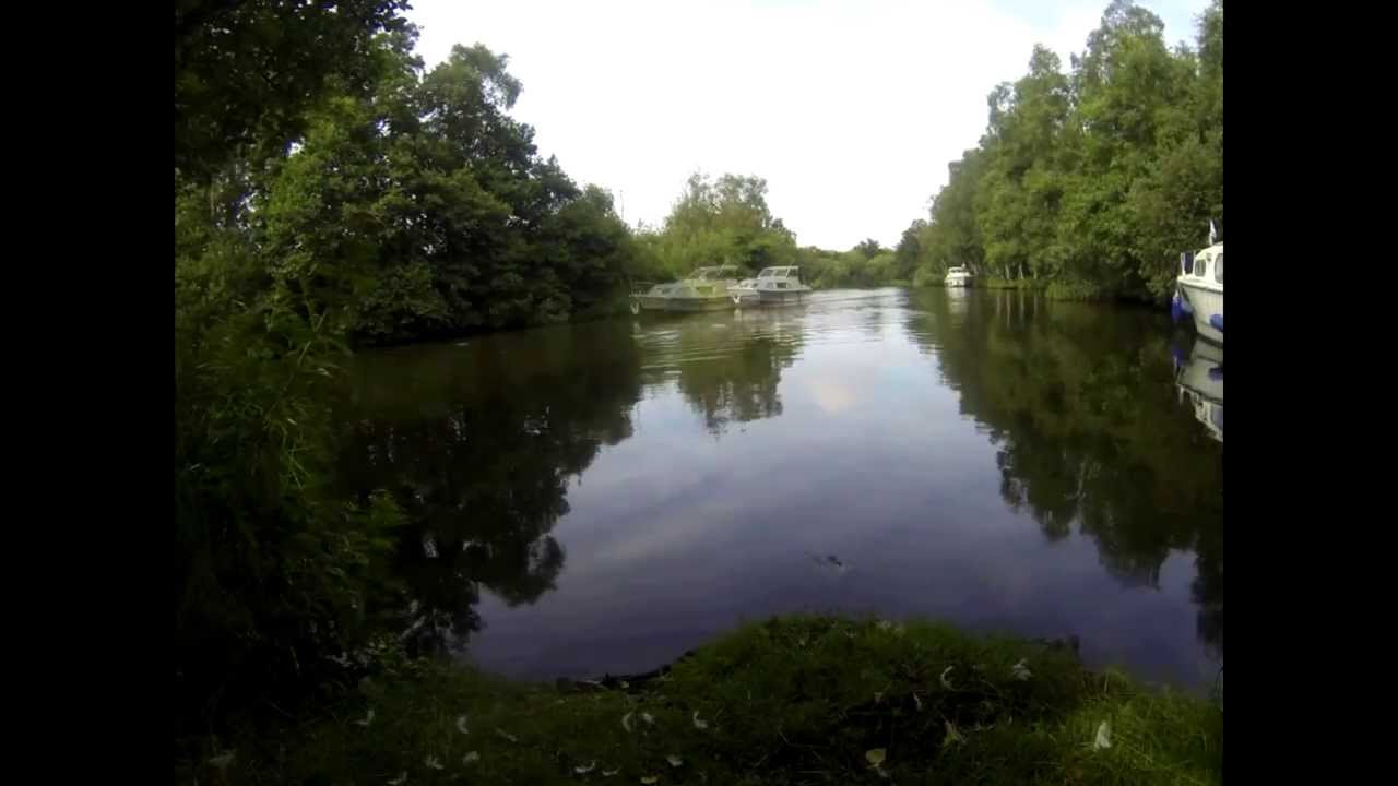 River Ant Change Over Day on the Norfolk Broads. Timelapse.
