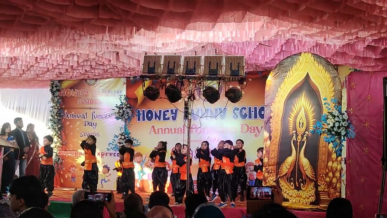 Honey Bunny school Nagri Annual Function day 4 - song aramb hy prachand chote chote bacho ka danc