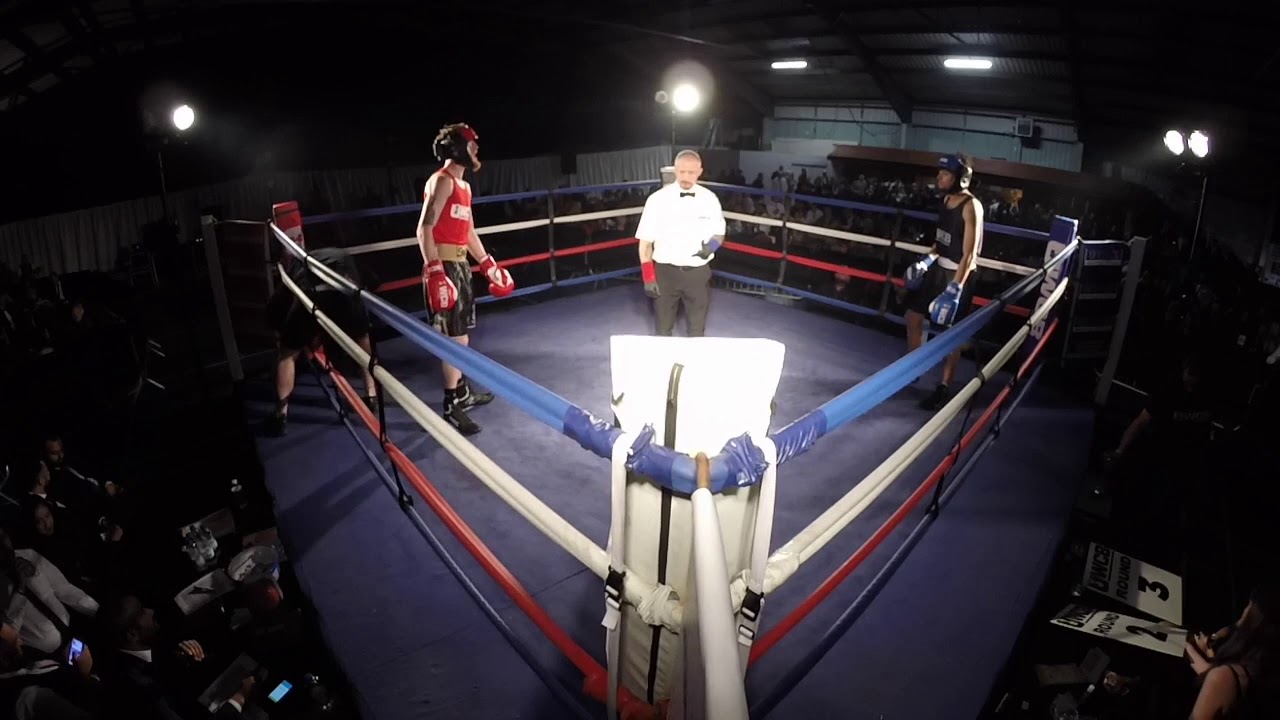 Ultra White Collar Boxing | Coventry | Scott Steele VS Greg Linton
