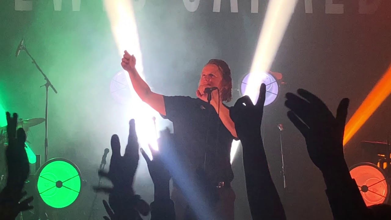 LEWIS CAPALDI - BRUISES, LIVE DUBLIN 2018-12-07